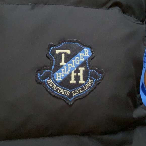 Tommy Hilfiger Reversible Down Vest - Picture 5 of 12